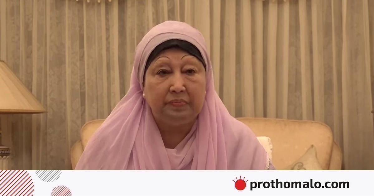 Мишель Мерсиерге ұқсас порно актриса Жалаңаш студенттер саунада жыныстық қатынасқа түсуде