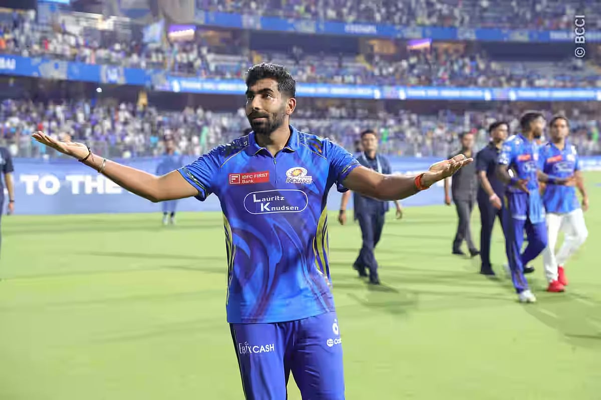 আইপিএল এলিমিনেটরে মুম্বাই জিতেছে বুমরার বোলিংয়ে।