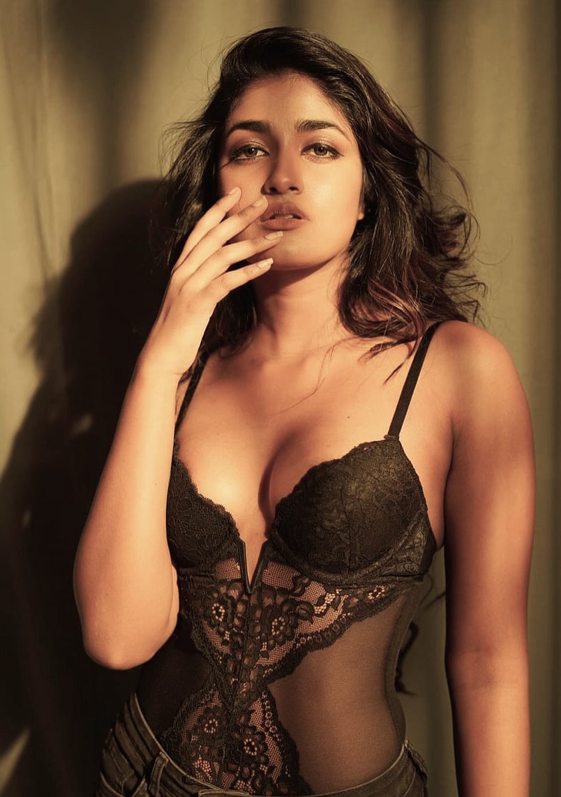 Katta mushuklarning yaqin plandagi fotosuratlari