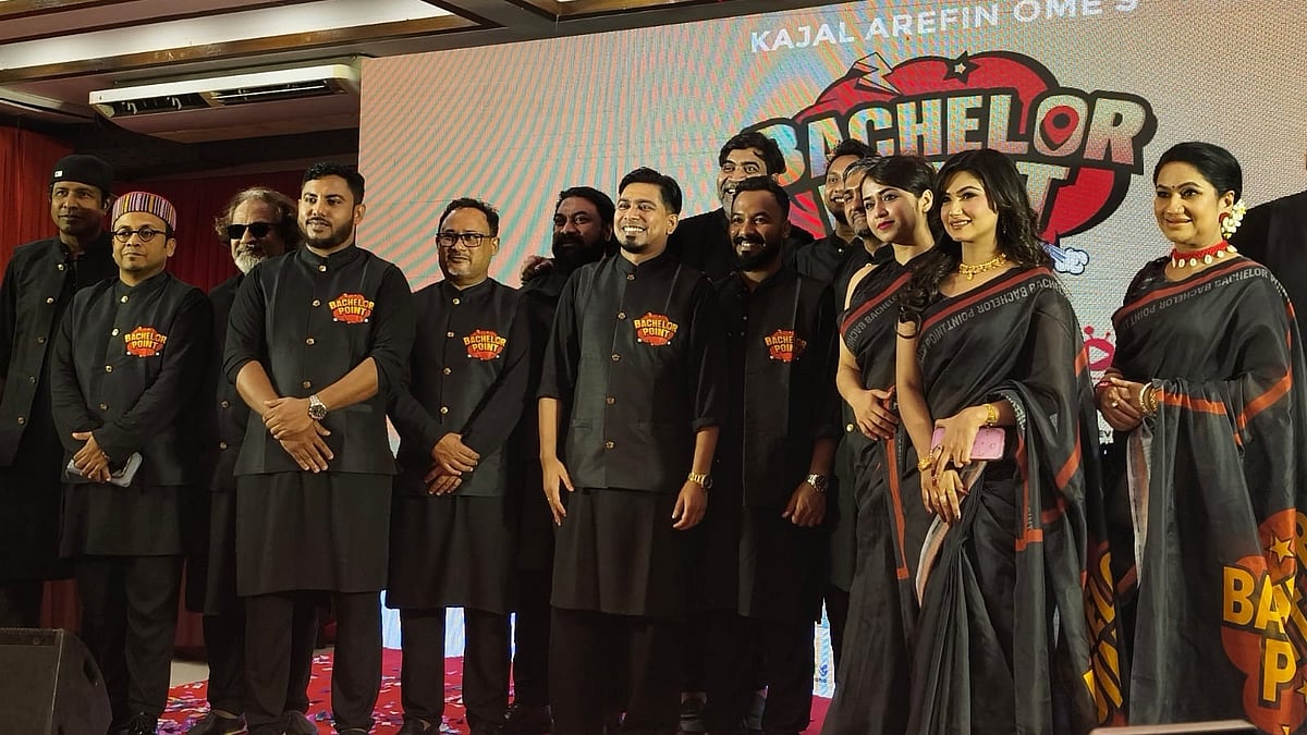 ‘ব্যাচেলর পয়েন্ট’ এর পঞ্চম মৌসুমের প্রচার উপলক্ষে আয়োজিত সংবাদ সম্মেলনে পরিচালক ও অভিনয়শিল্পীরা