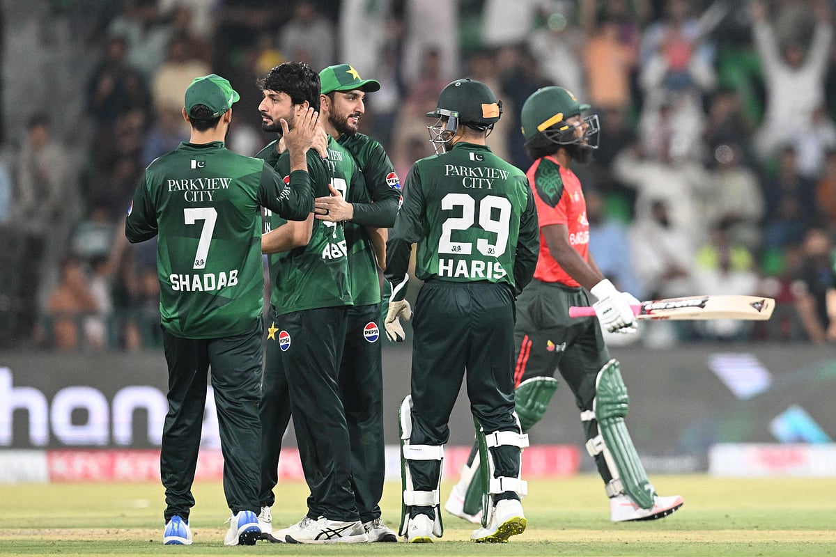 বাংলাদেশের ধবলধোলাই এড়ানোর লড়াই আজ