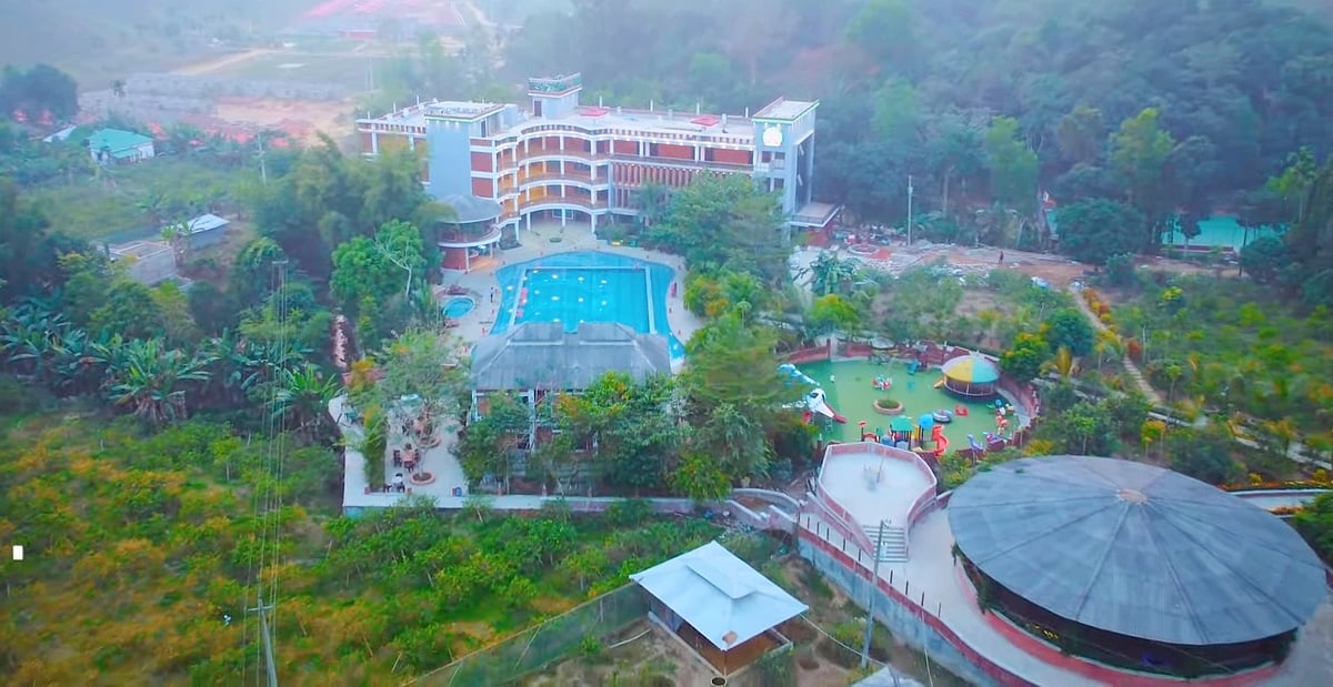 ঈদের ছুটিতে শ্রীমঙ্গলের রিসোর্টগুলো প্রায় শতভাগ আগাম বুকিং হয়ে গেছে। লেমন গার্ডেন রিসোর্টের ছবি