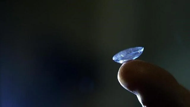 কনট্যাক্ট লেন্স