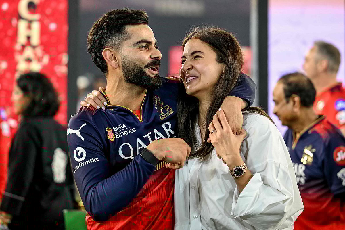 ১৮ বছরের অপেক্ষা শেষের পর আনুশকার সঙ্গে কোহলি