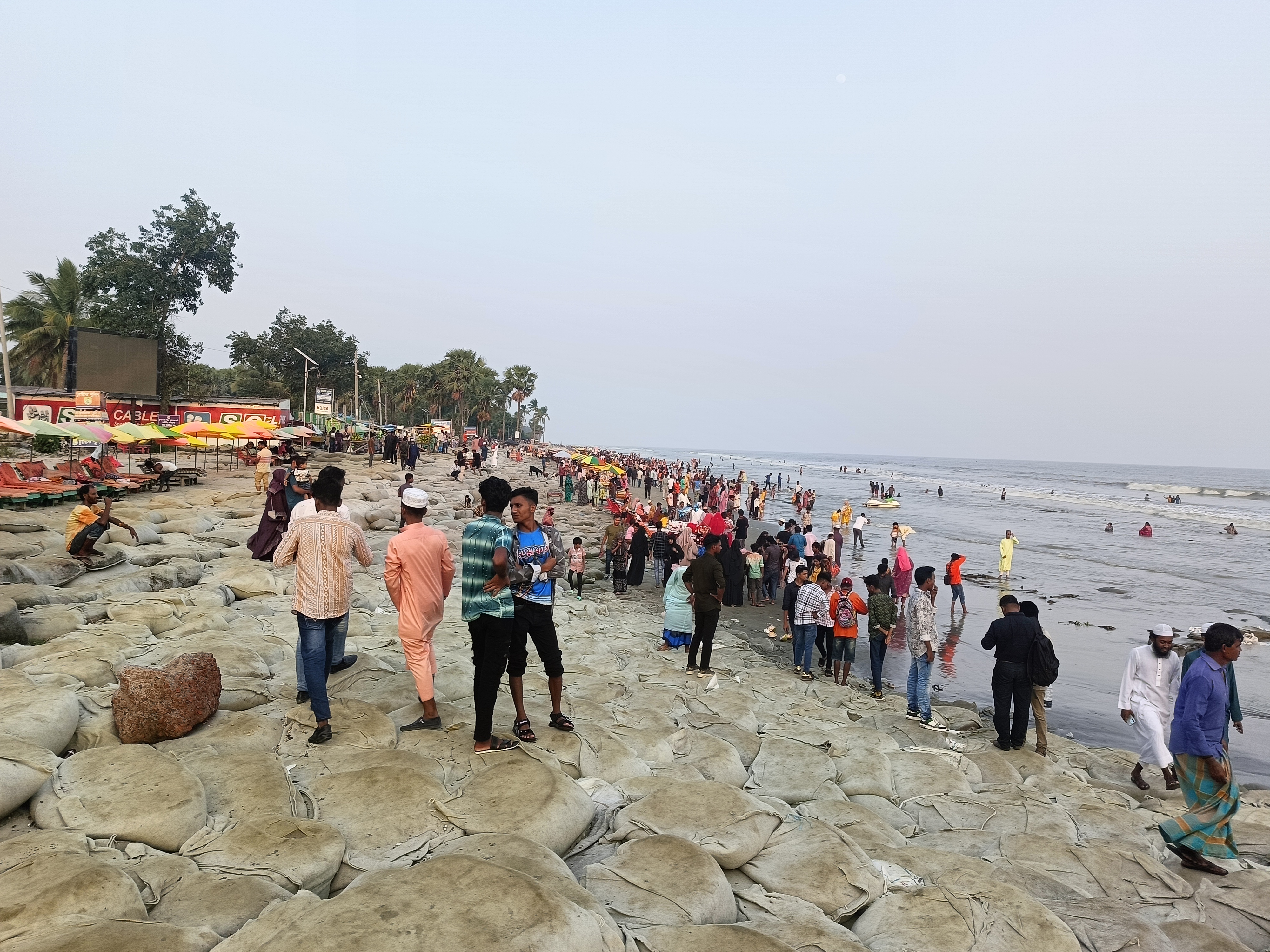 Porno er qoshnining xotinini yaladi va xotiniga ushlanib qoladi