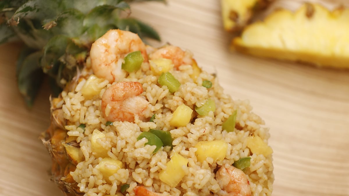 প্রন পাইনঅ্যাপল ফ্রায়েড রাইস