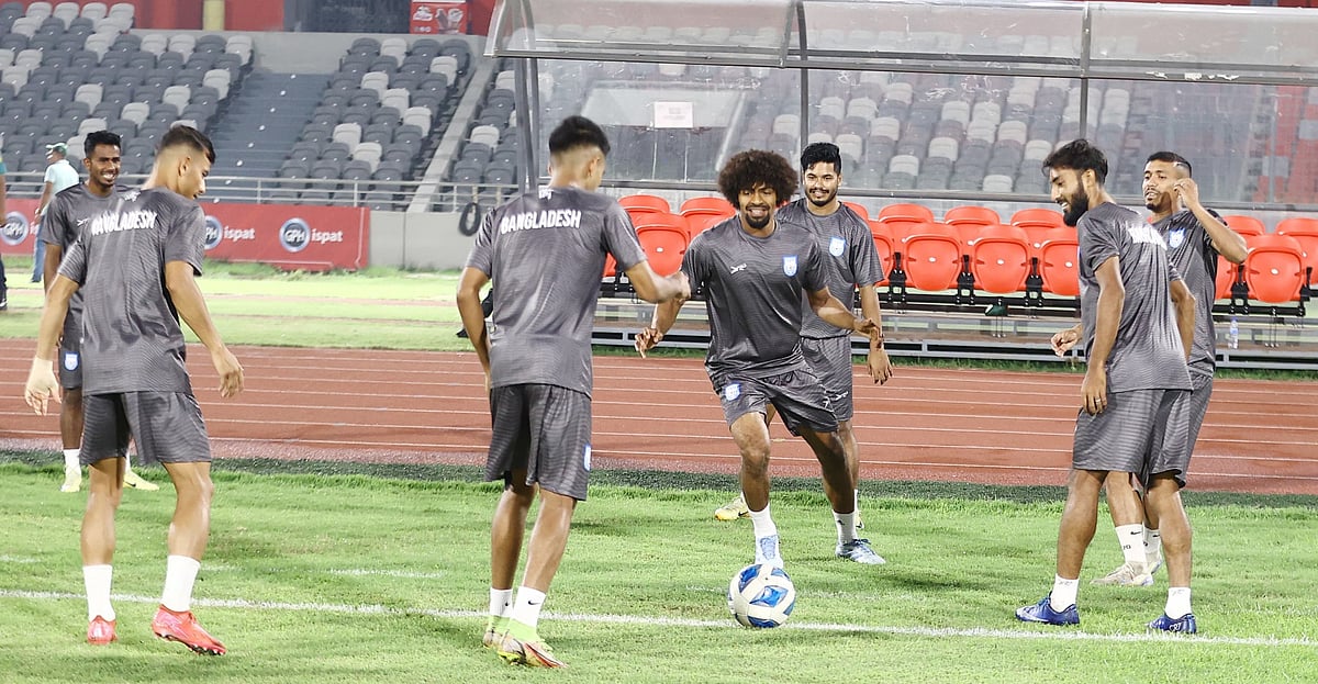 আগামীকাল সিঙ্গাপুরের বিপক্ষে মাঠে নামতে যাচ্ছেন হামজারা