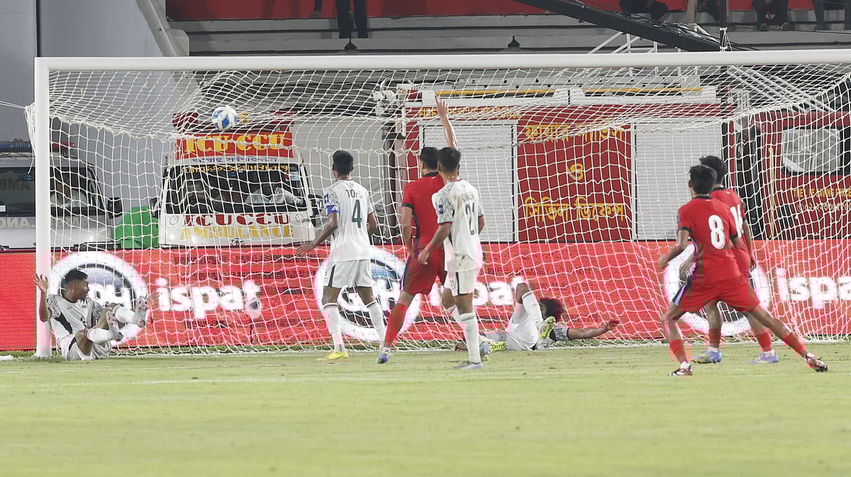 সিঙ্গাপুরের গোলের মুহূর্ত