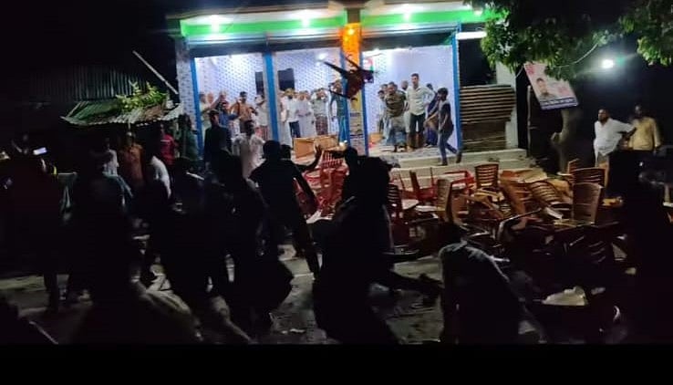 বিএনপি ও গণ অধিকার পরিষদের নেতা–কর্মীদের মধ্যে সংঘর্ষ। বৃহস্পতিবার রাতে পটুয়াখালীর গলাচিপা উপজেলার চরবিশ্বাস বাজারে  হয়েছে।