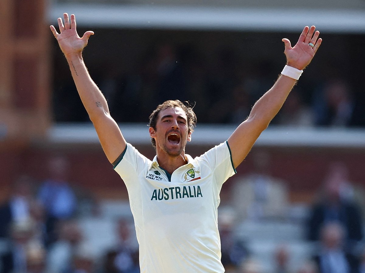 বৈশ্বিক ফাইনালে এখন সবচেয়ে বেশি উইকেট মিচেল স্টার্কের