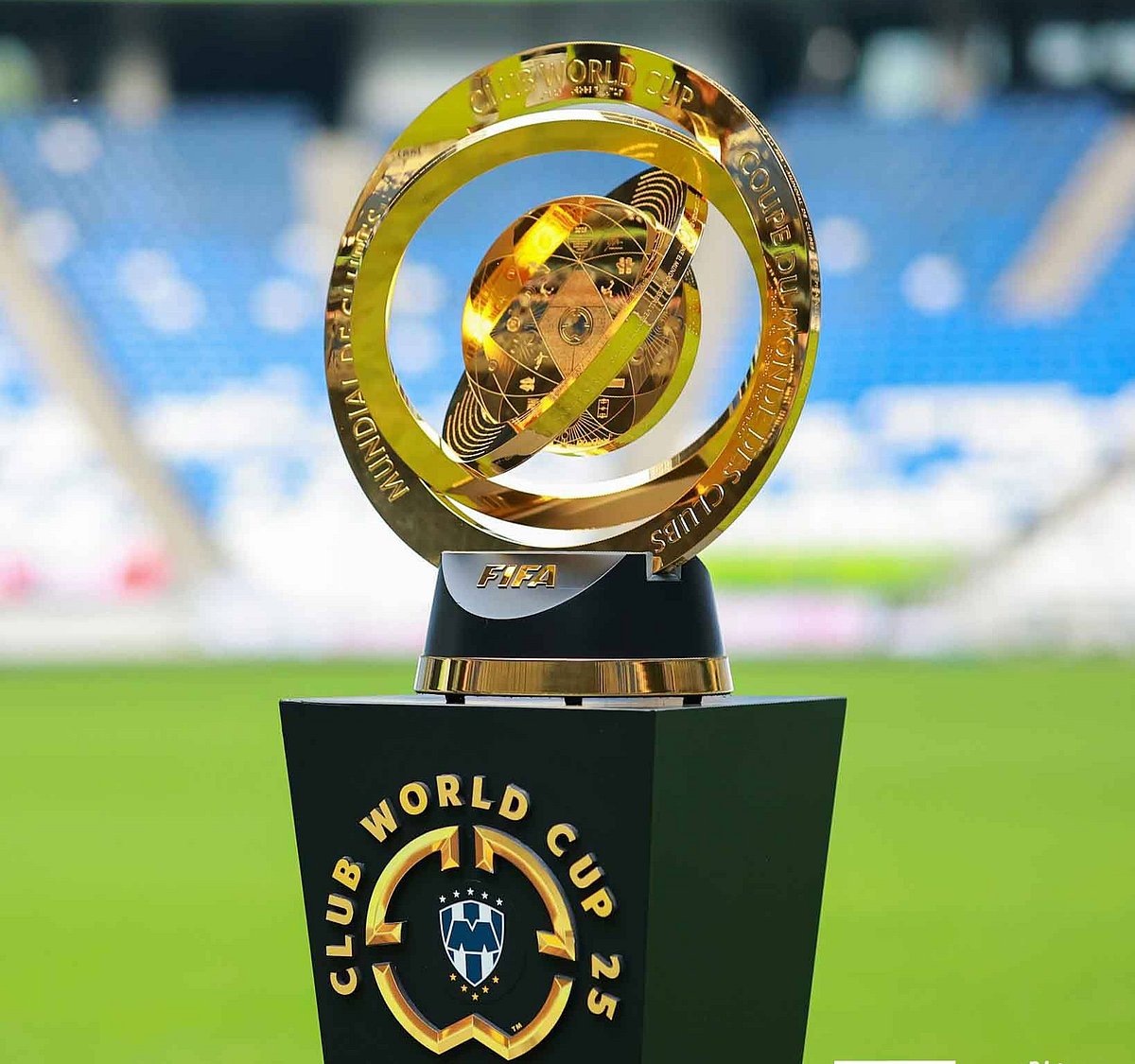 Rossiyadagi uy buzuqliklarining shaxsiy uy qurilishi videosi