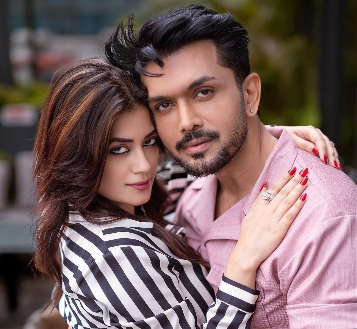 মন্দিরা চক্রবর্তী ও আরিফিন শুভ