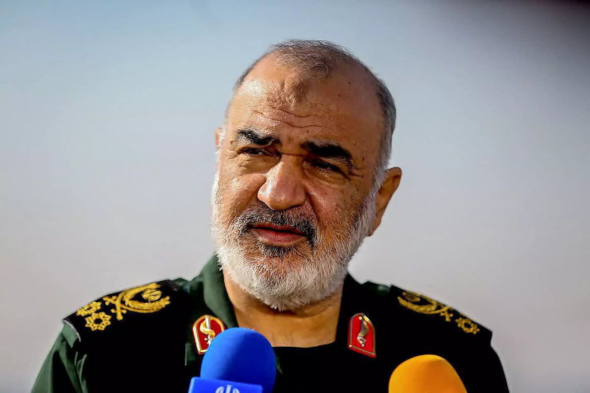 ইরানের নিহত বিপ্লবী গার্ডপ্রধান হোসেইন সালামি