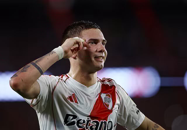 আর্জেন্টাইন মিডফিল্ডার ফ্রাঙ্কো মাস্তানতুয়োনো।