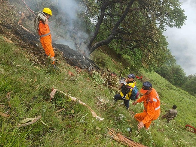 ভারতের উত্তরাখন্ড রাজ্যের রুদ্রপ্রয়াগ জেলার কেদারনাথের কাছে একটি হেলিকপ্টার বিধ্বস্ত হয়