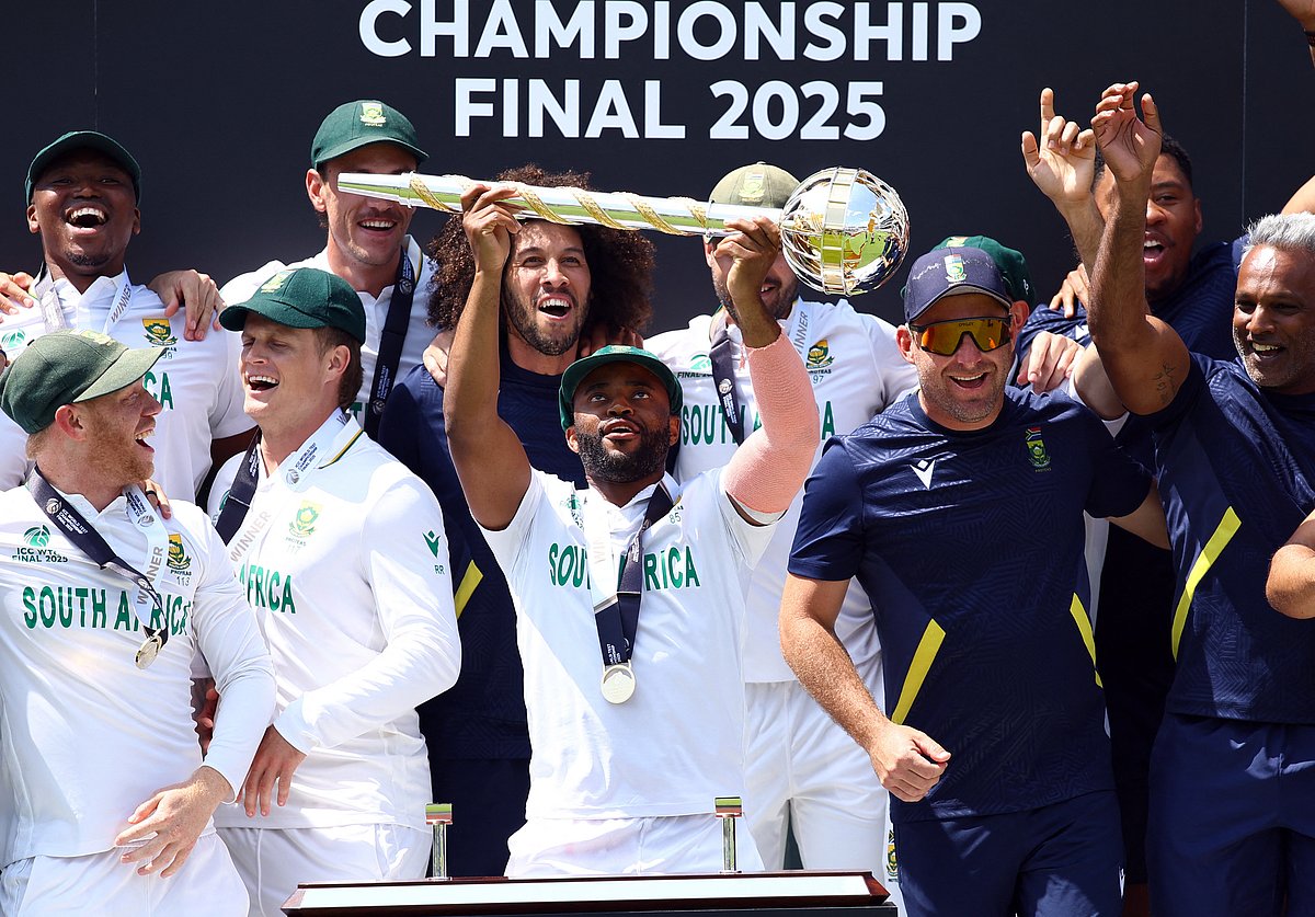 ২৭ বছর পর আইসিসি টুর্নামেন্ট জিতেছে দক্ষিণ আফ্রিকা।