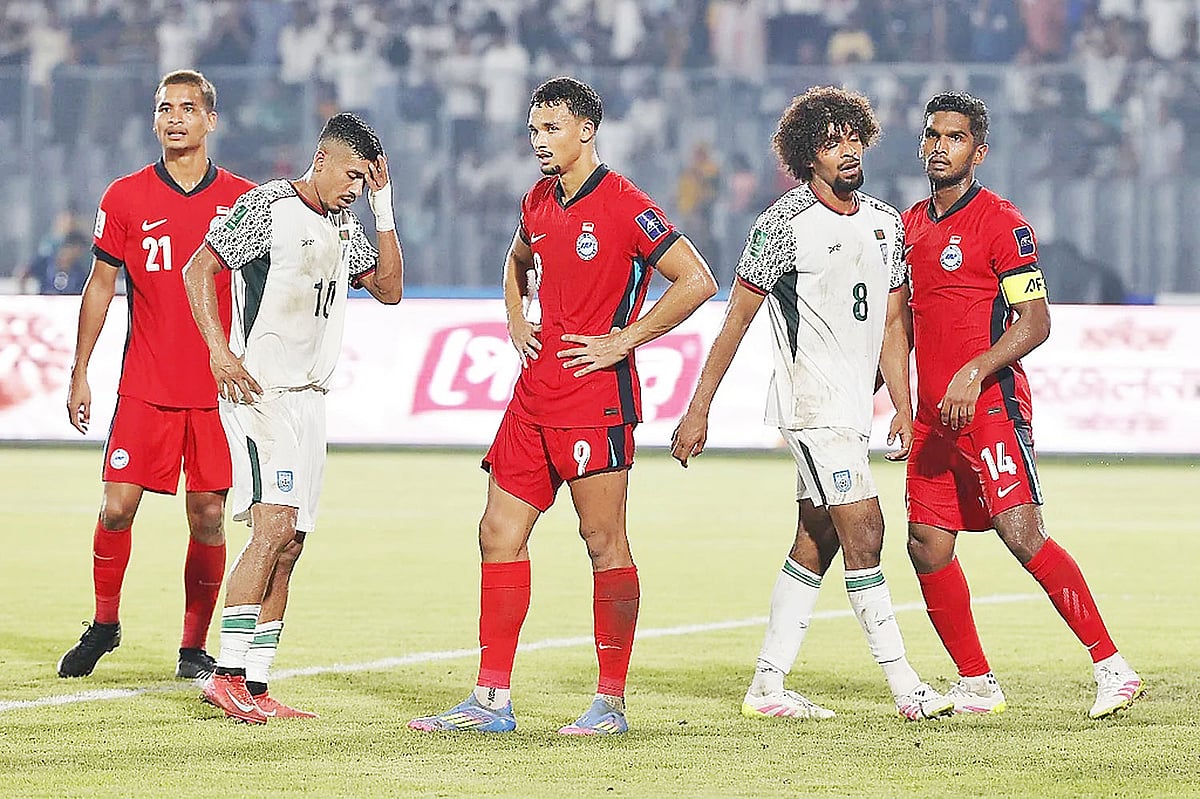 প্রবাসী ফুটবলারদের জাতীয় দলে এনে ফুটবল নিয়ে আগ্রহটা হয়তো জাগিয়ে তোলা গেছে