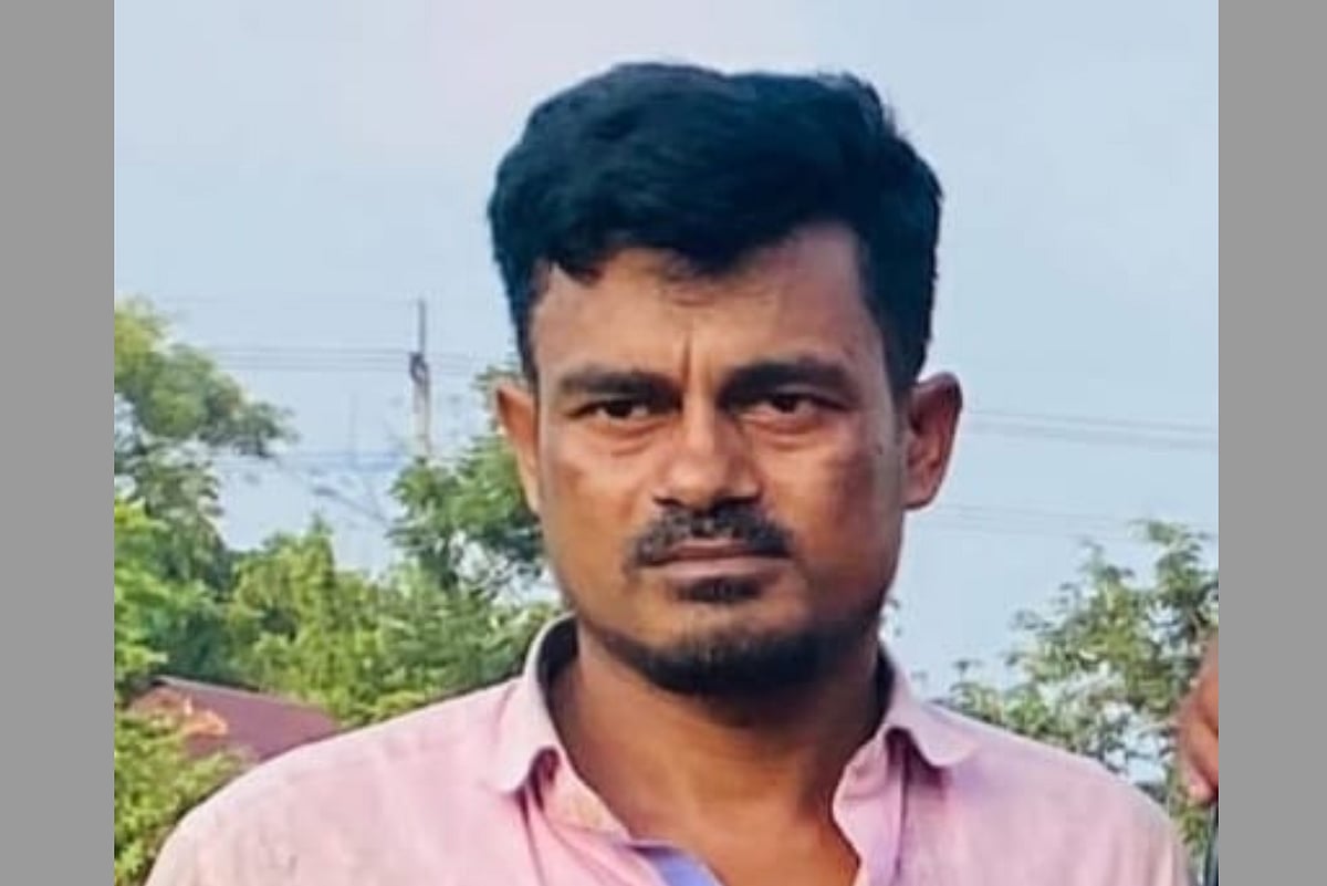 মনির হোসেন