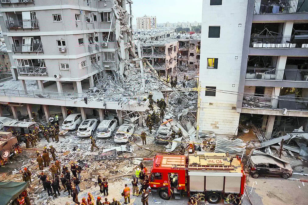 ইরান-ইসরায়েল যুদ্ধের পরিণতি কী | প্রথম আলো