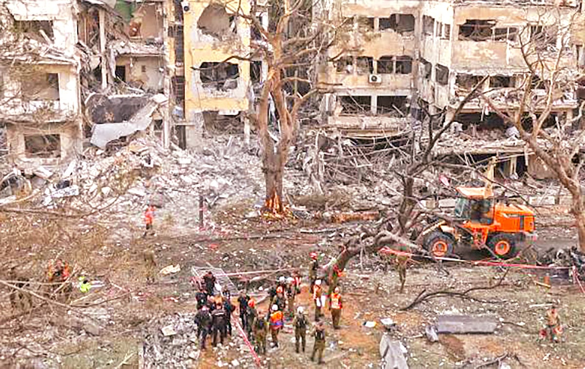 ইরানের পাল্টা ক্ষেপণাস্ত্র হামলায় ইসরায়েলে ক্ষয়ক্ষতি বাড়ছে