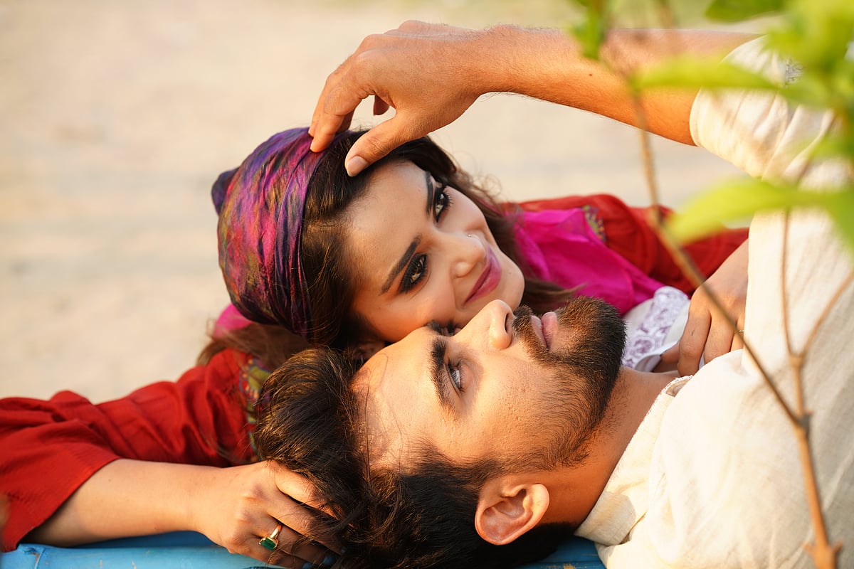 তানজিন তিশা ও ফররুখ আহমেদ রেহান