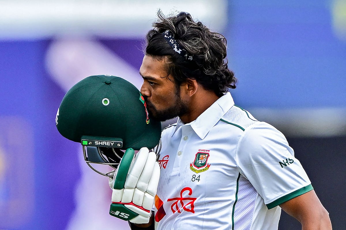 গল টেস্টের দুই ইনিংসেই সেঞ্চুরি করেছেন নাজমুল