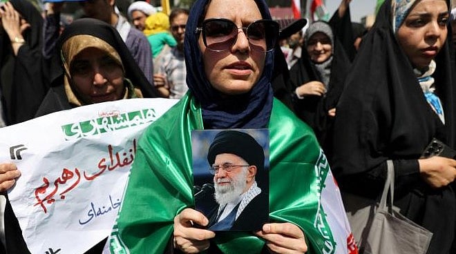 শুক্রবার তেহরানে ইসরায়েলবিরোধী মিছিলে সমবেত হন ইরানের হাজার হাজার মানুষ। ২০ জুন ২০২৫