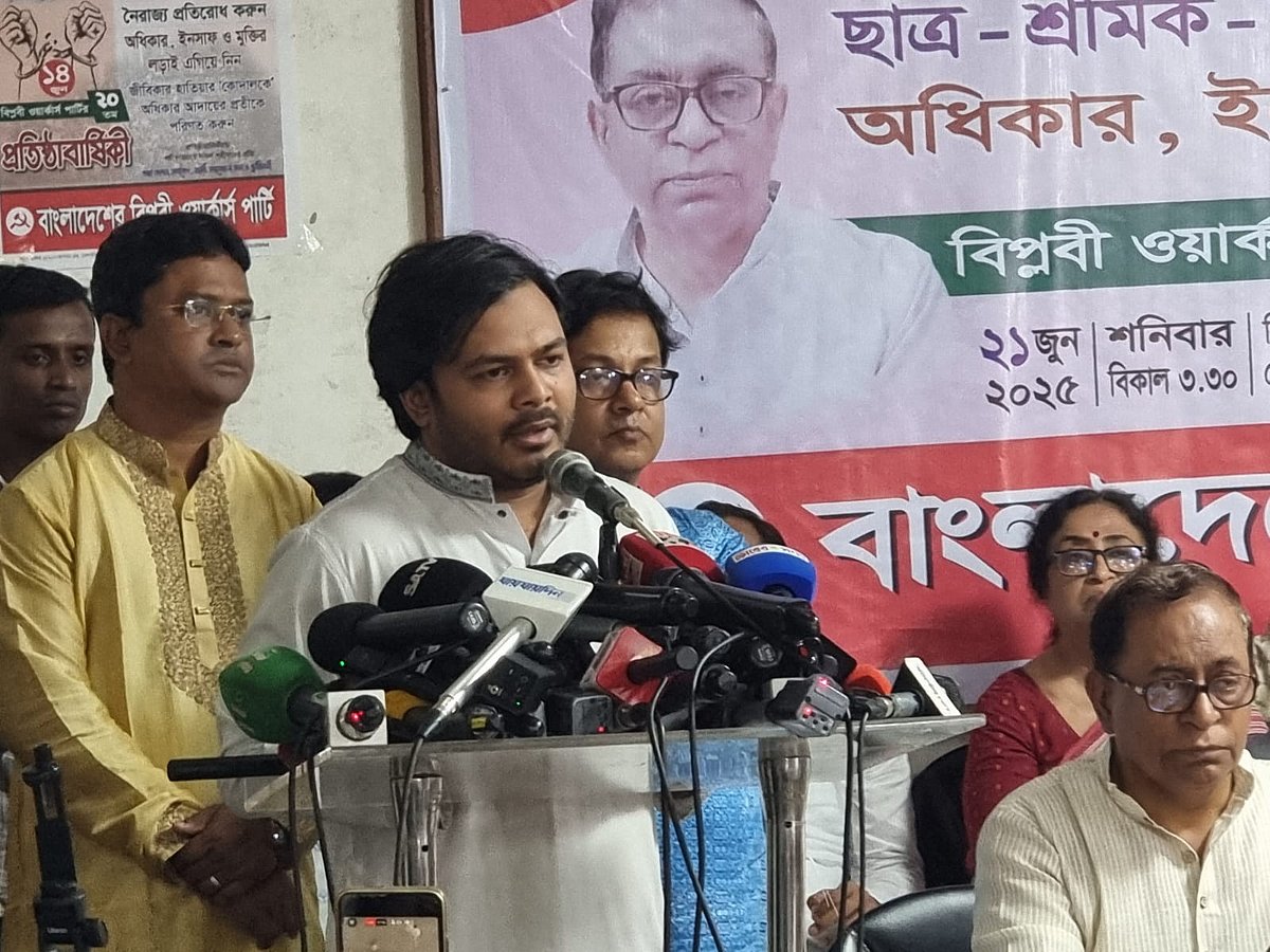 জাতীয় নাগরিক পার্টির (এনসিপি) জ্যেষ্ঠ যুগ্ম আহ্বায়ক আরিফুল ইসলাম আদীব। ঢাকা, ২১ জুন