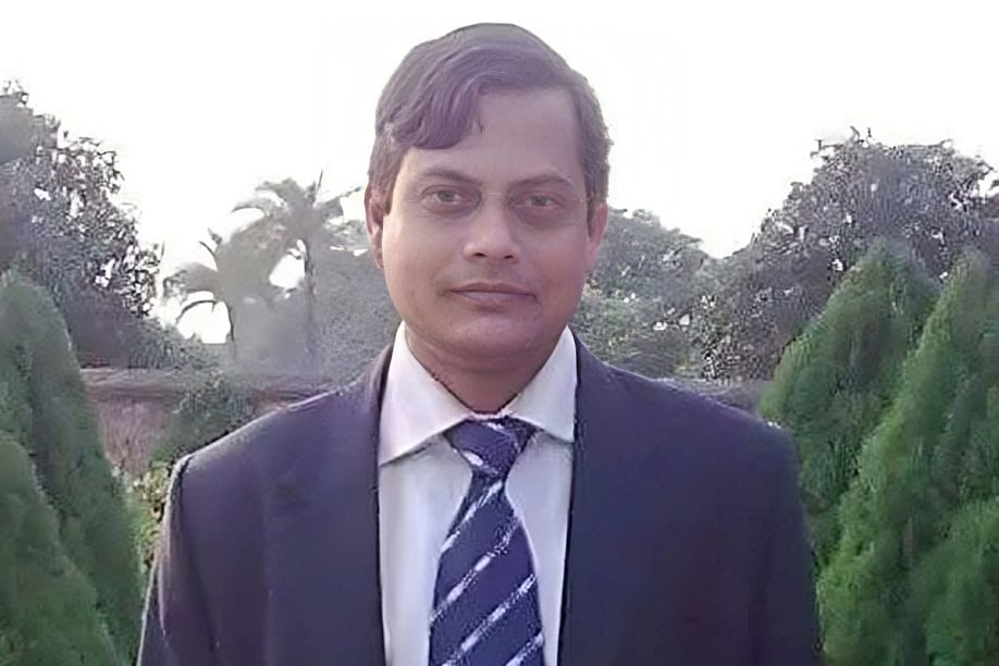 বেগম রোকেয়া বিশ্ববিদ্যালয়ের শিক্ষক মাহমুদুল হক