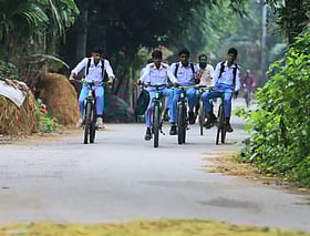৪০ দিনের ছুটি শেষে শিক্ষাপ্রতিষ্ঠান খুলছে রোববার