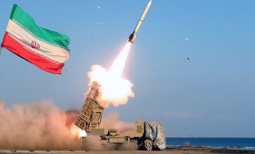 হরমুজ প্রণালীর নিকটবর্তী এলাকায় ইরানের ক্ষেপণাস্ত্র নিক্ষেপণ পরীক্ষা