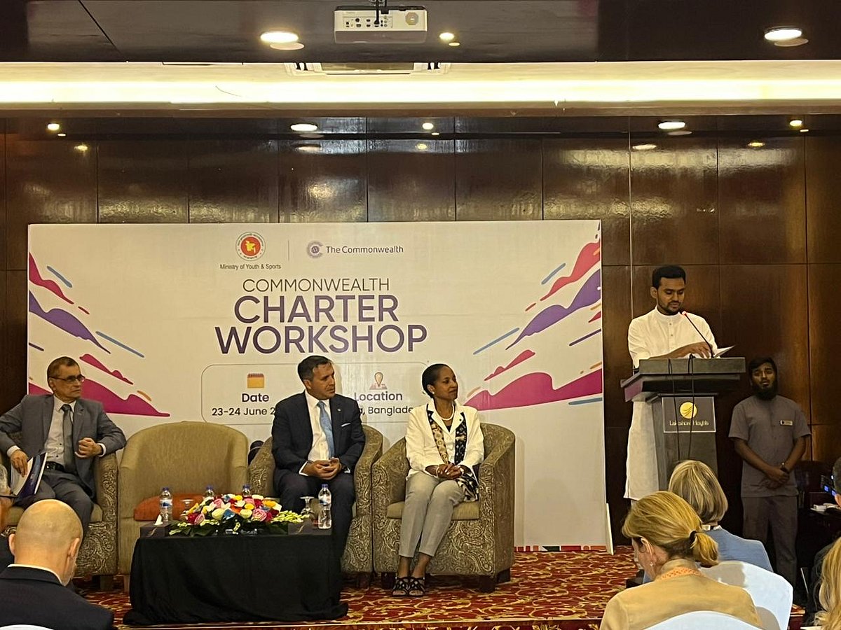 অন্তর্বর্তী সরকারের যুব ও ক্রীড়া মন্ত্রণালয়ের উপদেষ্টা আসিফ মাহমুদ সজীব ভুঁইয়া বক্তব্য দিচ্ছেন। আজ সোমবার রাজধানীর গুলশানে কমনওয়েলথ চার্টারবিষয়ক কর্মশালার উদ্বোধনী অনুষ্ঠানে