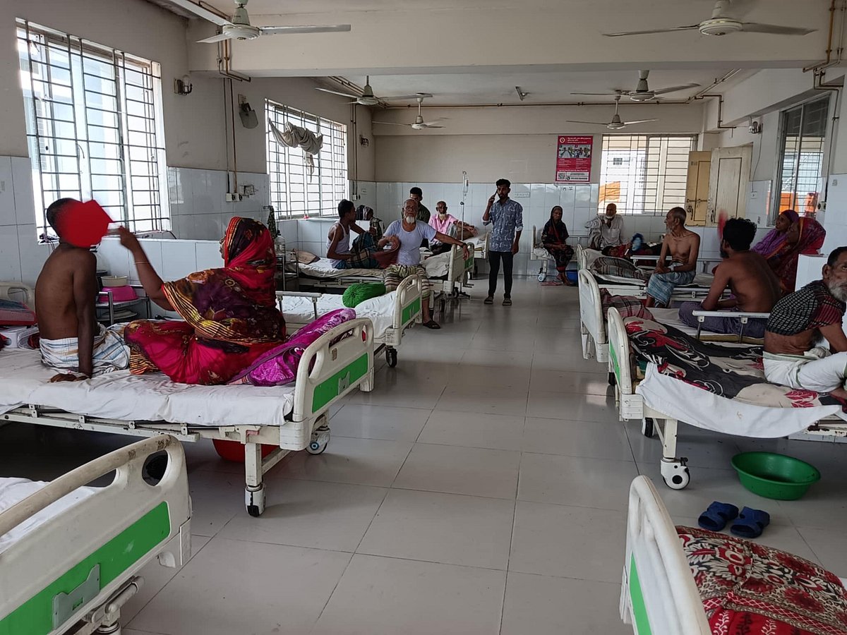 কিশোরগঞ্জের ভৈরব উপজেলা স্বাস্থ্য কমপ্লেক্সে প্রায় ৪ ঘণ্টা বিদ্যুৎ–বিচ্ছিন্ন ছিল। আজ মঙ্গলবার