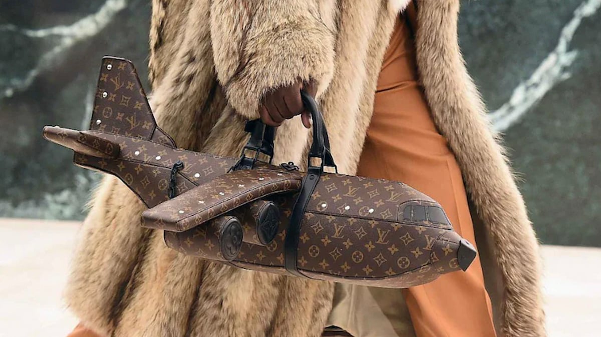 লুই ভুইতোঁর এই ব্যাগের প্রাথমিক দাম প্রায় ৩৯ হাজার মার্কিন ডলার