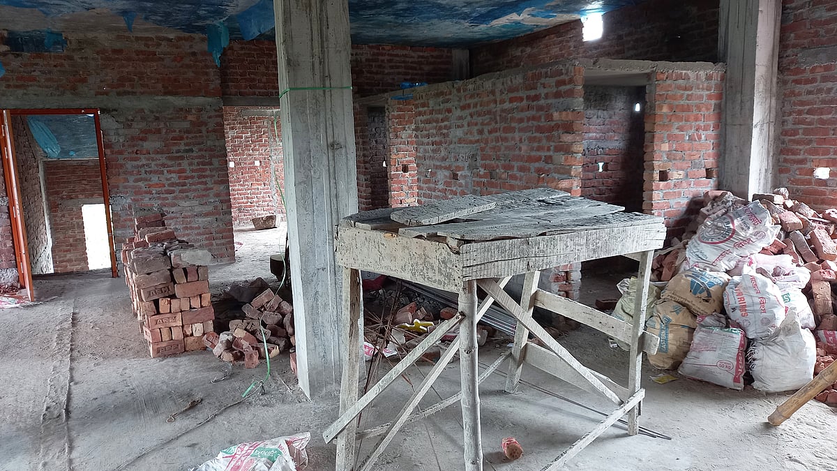 নতুন রাজনৈতিক দল হিসেবে নির্বাচন কমিশনে নিবন্ধনের জন্য দিনাজপুরের নবাবগঞ্জ থেকে আবেদন করা বাংলাদেশ জেনারেল পার্টির (বিজিপি) কেন্দ্রীয় কার্যালয়