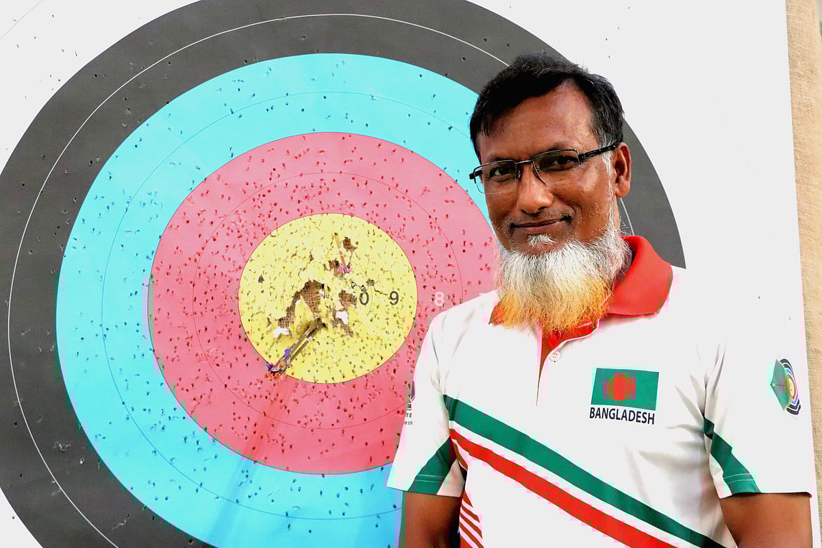 বিকেএসপির আর্চারি বিভাগে শুরু থেকেই কোচের দায়িত্ব পালন করছেন নূরে আলম