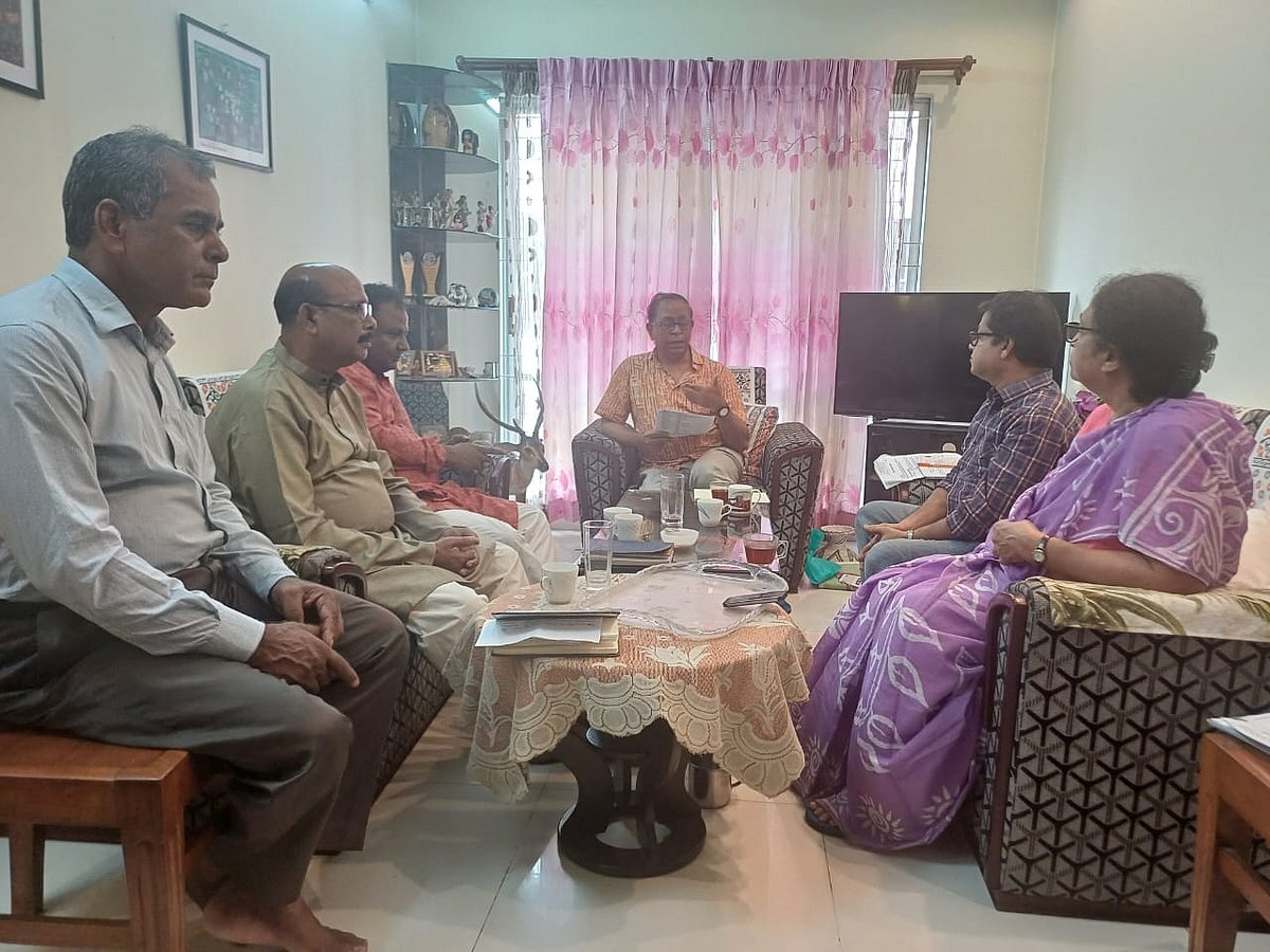 রাজধানীর ইস্কাটনে বিপ্লবী ওয়ার্কার্স পার্টির রাজনৈতিক পরিষদের সভা অনুষ্ঠিত হয়