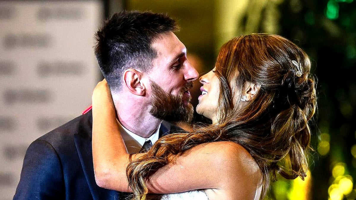 আজ ৩০ জুন, লিওনেল মেসি ও আন্তোনেল্লা রোকুজ্জোর বিবাহবার্ষিকী