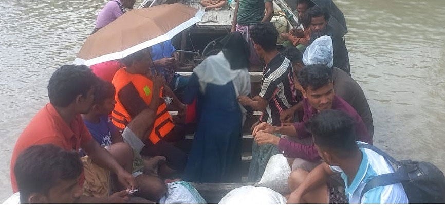 ভাসানচর থেকে নৌকায় পালানোর পথে আটক হওয়া রোহিঙ্গারা