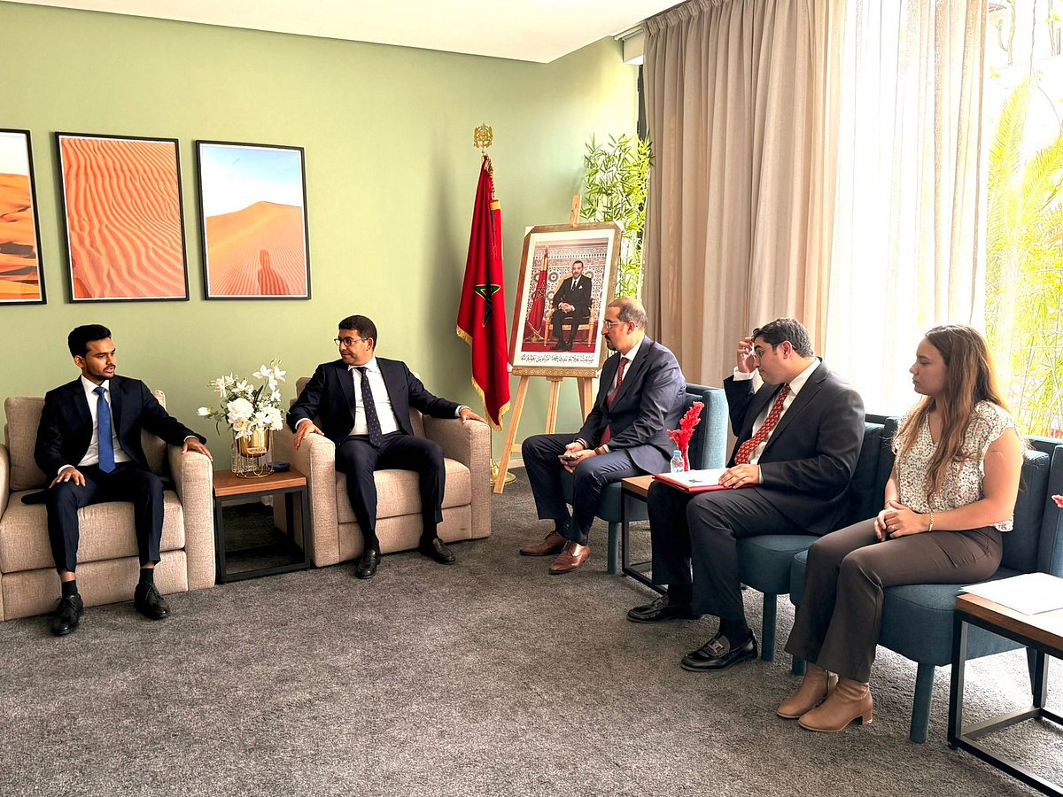 মরক্কোর মারাকেশ শহরে দেশটির যুব, সংস্কৃতি ও যোগাযোগবিষয়ক মন্ত্রী মোহাম্মেদ মেহদি বেনসাইদের সঙ্গে বৈঠক করেন বাংলাদেশের অন্তর্বর্তী সরকারের যুব ও ক্রীড়া উপদেষ্টা আসিফ মাহমুদ সজীব ভূঁইয়া