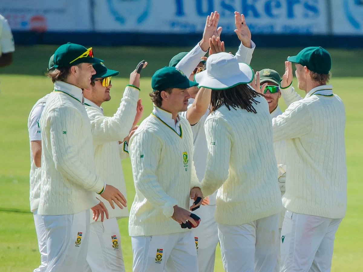 জিম্বাবুয়েকে রেকর্ড ব্যবধানে হারিয়েছে দক্ষিণ আফ্রিকা