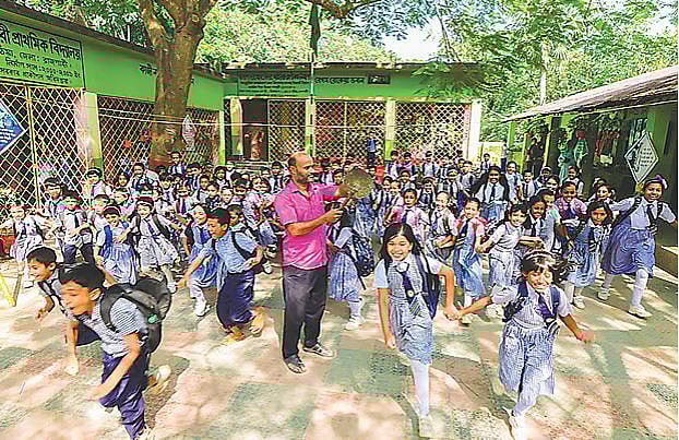 অবকাঠামো নির্মাণ হয়েছে, কিন্তু শিক্ষার মান বেড়েছে কতটা?