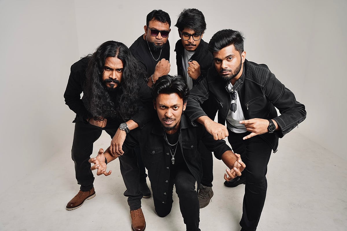 রকসল্ট ব্যান্ডের সদস্যরা