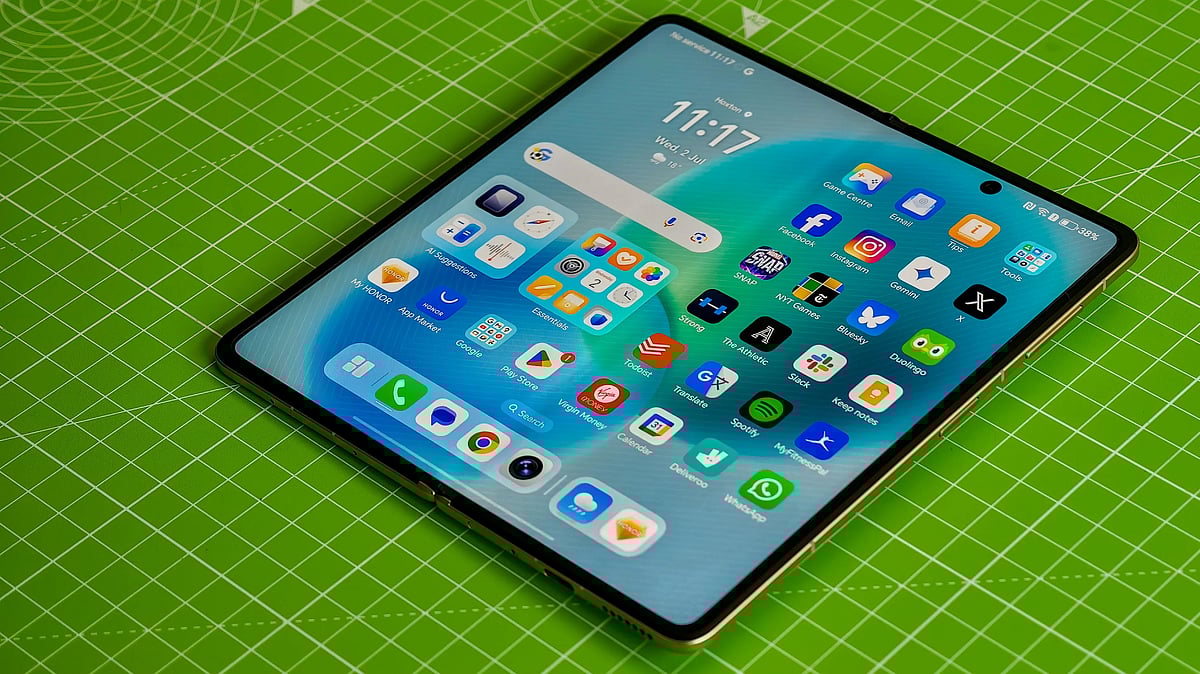 অনারের তৈরি ম্যাজিক ভি৫স্মার্টফোন