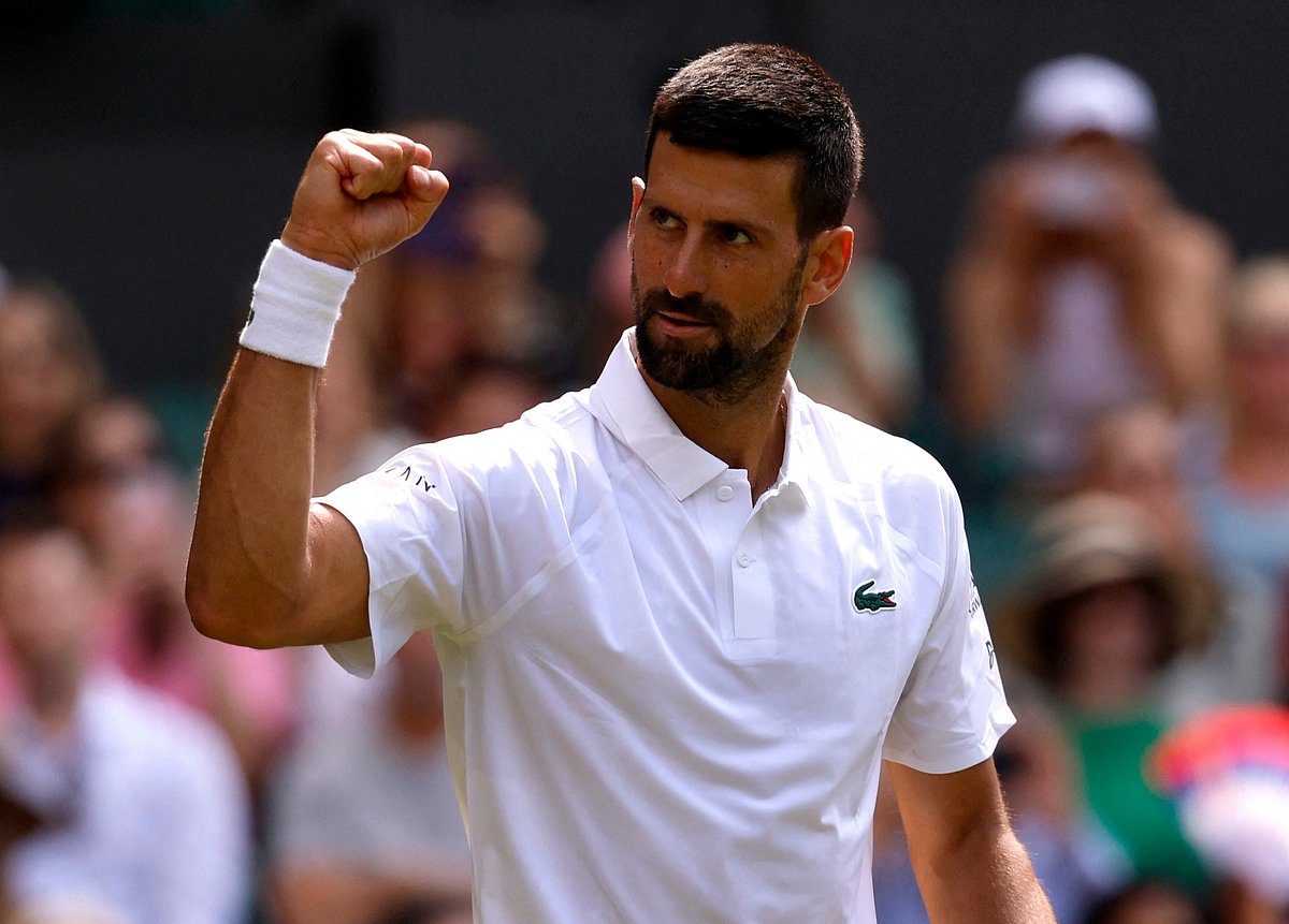 উইম্বলডনের তৃতীয় রাউন্ডে উঠেছেন নোভাক জোকোভিচ