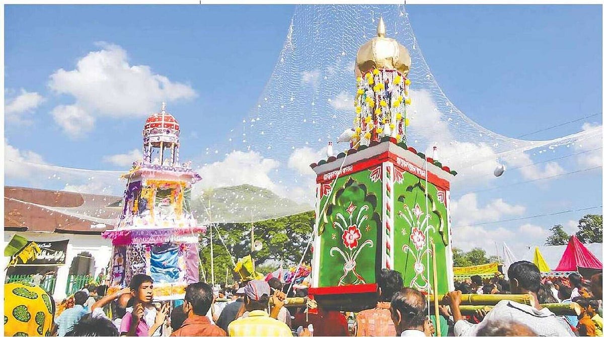 মৌলভীবাজারের কুলাউরায় পৃথিমপাশা গ্রামে নবাববাড়ির তাজিয়া মিছিল, ৪ নভেম্বর ২০১৩