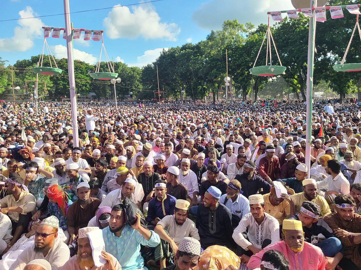 জামায়াতে ইসলামীর বিভাগীয় জনসভা। আজ শুক্রবার সন্ধ্যায় রংপুর জেলা স্কুলমাঠে