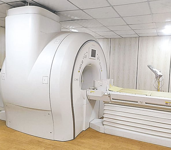 চট্টগ্রাম মেডিকেল কলেজ হাসপাতালের এমআরআই যন্ত্র