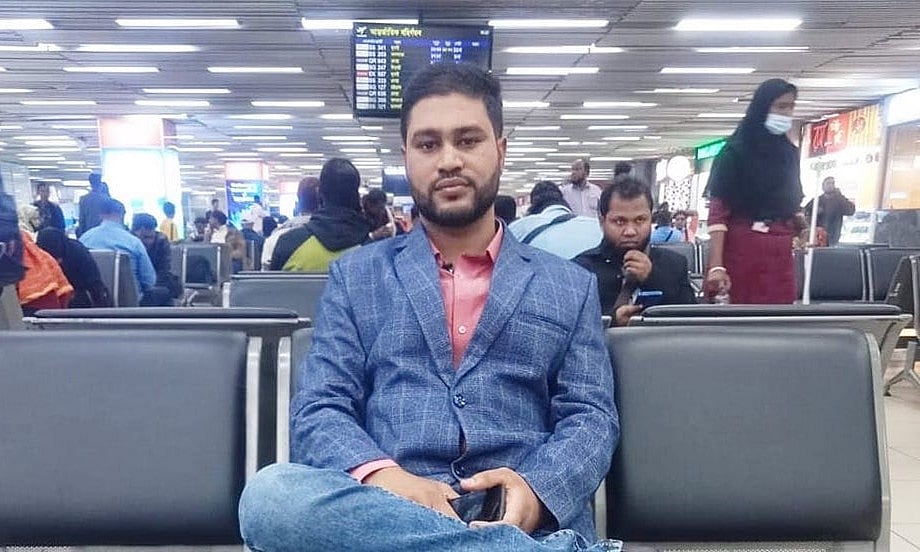 মালয়েশিয়ায় ক্রেনের চেইন ছিঁড়ে নিচে চাপা পড়ে নিহত যশোরের শার্শা উপজেলার বাগুড়ী গ্রামের ফরহাদ হোসেন