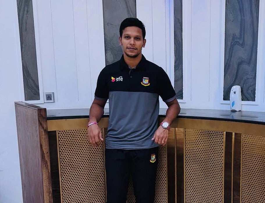 শ্রীলঙ্কায় রওনা হওয়ার আগে বাংলাদেশের অলরাউন্ডার মোহাম্মদ সাইফউদ্দিন